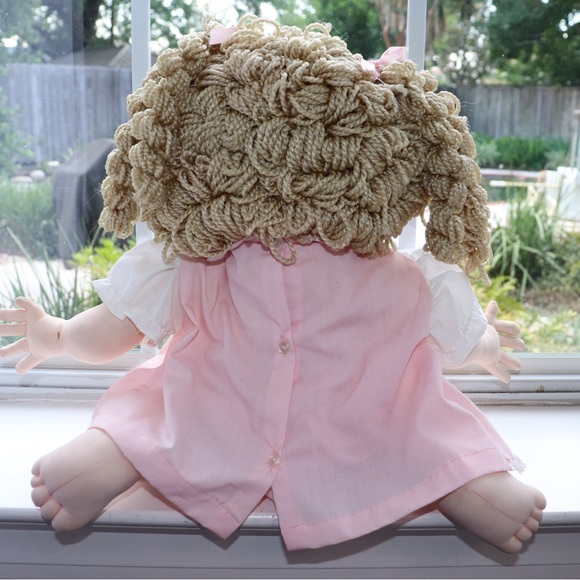 CABBAGE PATCH DOLL LOOK ALIKE 1983- SHE IS A BEAUTY!! - Picture 10 of 10